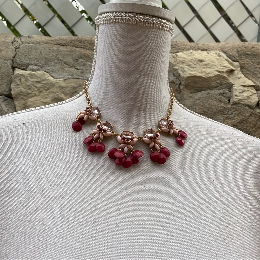 NWT stitchFix Romolo pink flower cluster necklace - Picture 1 of 7